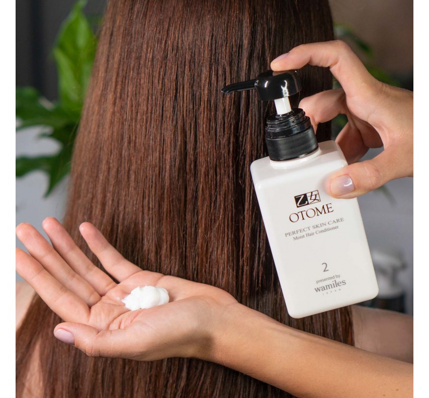OTOME Care Moist Hair Conditioner Увлажняющий кондиционер , 400 мл